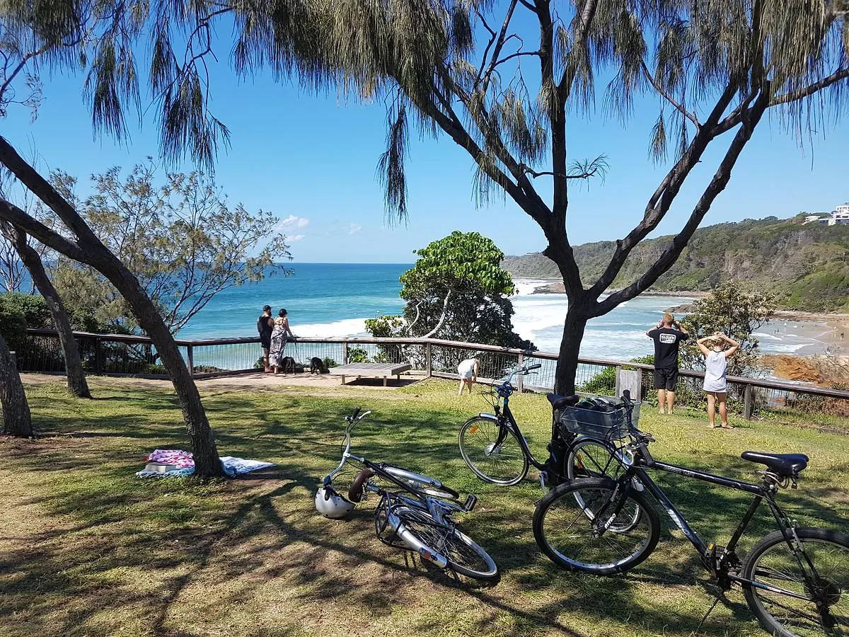 Beach Cottage Coolum Beach With Spa And Fire Table