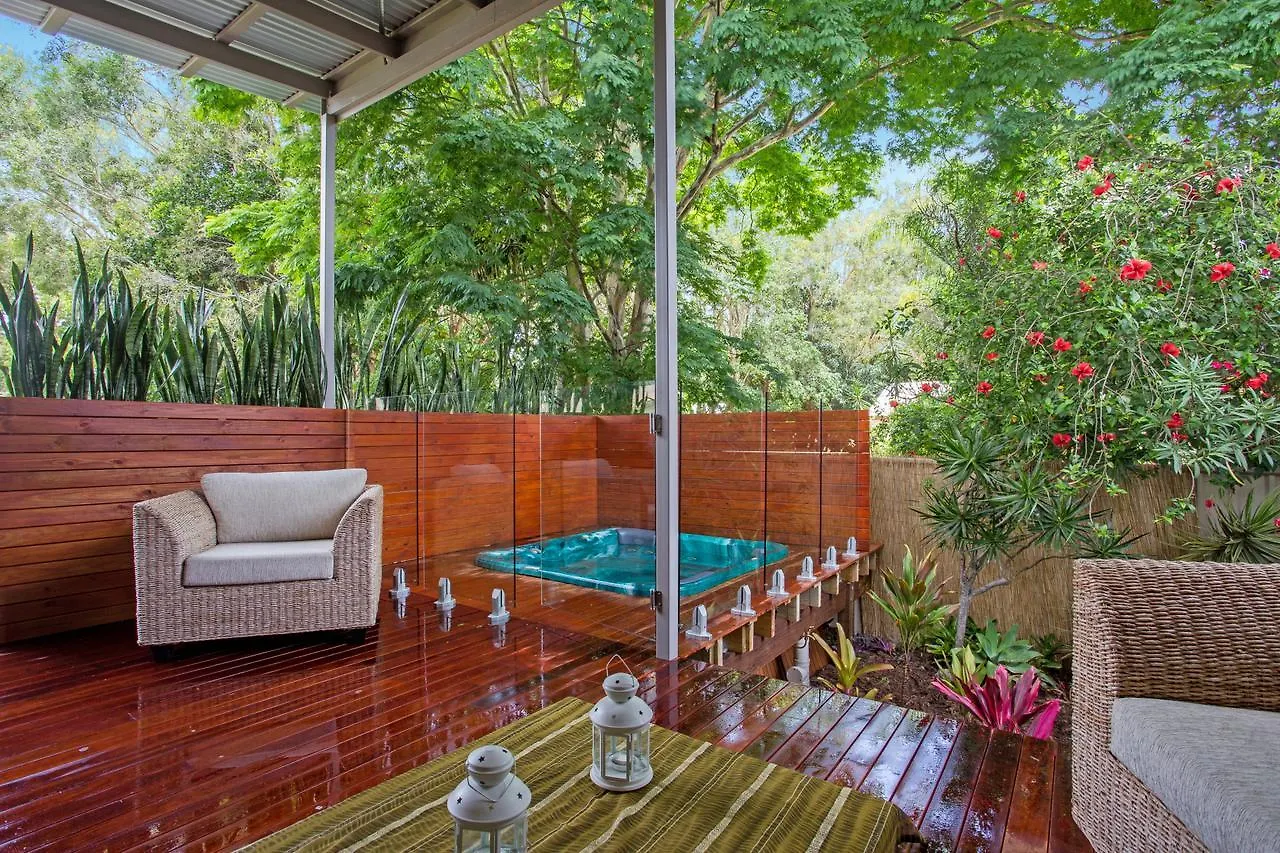 Beach Cottage Coolum Beach With Spa And Fire Table